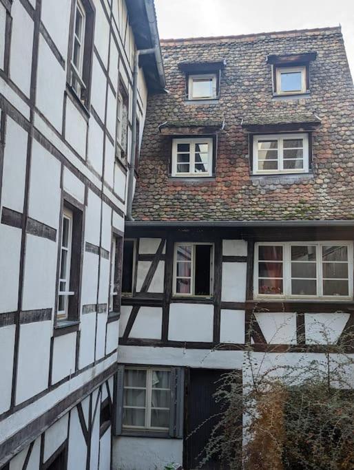 Citycosy-strasbourg : Romantic Bateliers Apartment